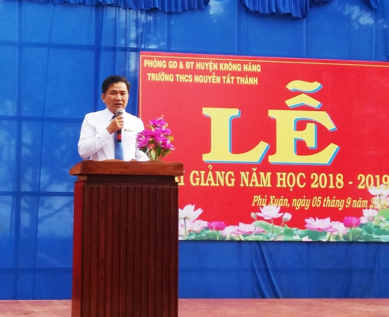 Trường THCS Nguyễn Tất Thành, xã Phú Xuân khai giảng năm học 2018 - 2019